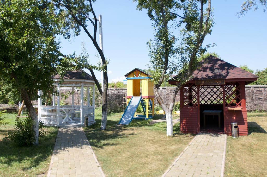 Ligena Hotel Boryspilʼ Exterior foto